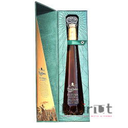 DON JULIO ULTIMA RESERVA EXTRA ANEJO 1942
